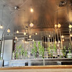 Pizza Maru - Decor