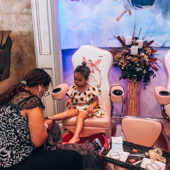 KS Luxe Nails & Bar - Nail salon - Nail Salons Near Me - Norman, Oklahoma