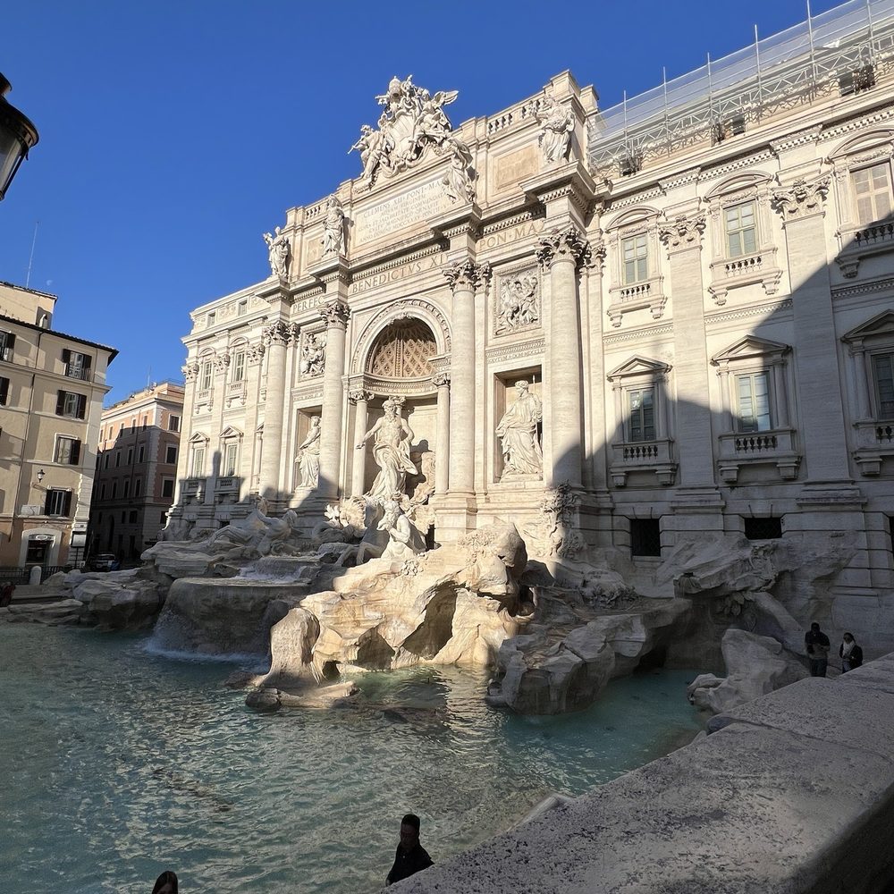Fontana di Trevi - Landmarks & Historical Buildings Near Me - Rome, RM Fontana di Trevi - Landmarks & Historical Buildings Near Me - Rome, RM