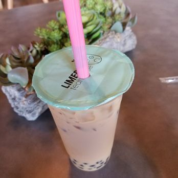 LimeRed Tea House - Earl grey milk tea - Coffee & Tea Near Me - Boston, Massachusetts