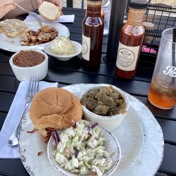 Shack in the Back BBQ - Pulled pork plate, Really good!