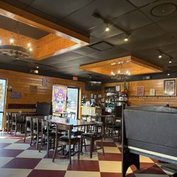 El Nopal Tapatio - Plentiful Seating