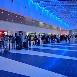 Avis - The line to get to registry...