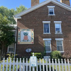 Old Caledonian Bed & Breakfast - The outside