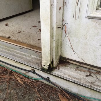 Becky Hancock Realty - Rotted doorframe (property manager failed to care for the house) - Property Management Near Me - Enterprise, Alabama Becky Hancock Realty - Rotted doorframe (property manager failed to care for the house) - Property Management Near Me - Enterprise, Alabama