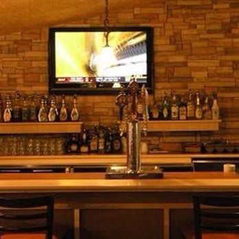 The Howey - The bar - Lounges Near Me - Red Lake, Ontario