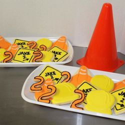 Talent 2 Design - Custom cookies for Jake platter style