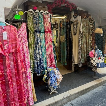 Amalfi Coast - Dress shop - Hotels Near Me - Amalfi, SA