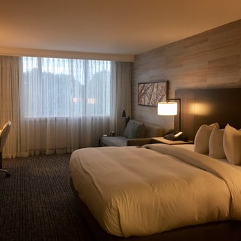 DoubleTree by Hilton Birmingham Perimeter Park - King Room - Hotels Near Me - Birmingham, Alabama DoubleTree by Hilton Birmingham Perimeter Park - King Room - Hotels Near Me - Birmingham, Alabama