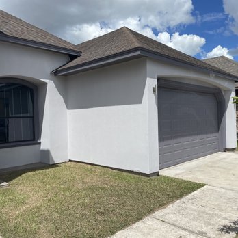 The Good Painters - Painted stucco house(garage) - Painters Near Me - San Benito, Texas The Good Painters - Painted stucco house(garage) - Painters Near Me - San Benito, Texas