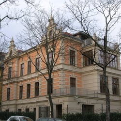 Spaziergang durchs Villenviertel