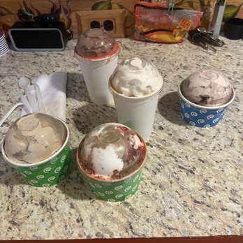 Sundaes - Vanilla Milkshake, Chocolate Sundaes Made with Crushed Cherries, and Chocolate shake with strawberries - Ice Cream & Frozen Yogurt Near Me - Berlin, New Jersey Sundaes - Vanilla Milkshake, Chocolate Sundaes Made with Crushed Cherries, and Chocolate shake with strawberries - Ice Cream & Frozen Yogurt Near Me - Berlin, New Jersey