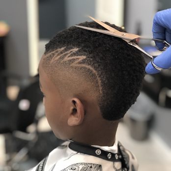 Top Notch Barber and Salon Studios - #TOPNOTCH - Barbers Near Me - Goodyear, Arizona Top Notch Barber and Salon Studios - #TOPNOTCH - Barbers Near Me - Goodyear, Arizona