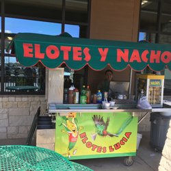 Elotes Lucia - The elote stand, outside front entrance of gas station
