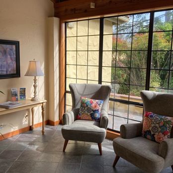 Sonoma Coast Villa - Lobby area - Hotels Near Me - Bodega, California Sonoma Coast Villa - Lobby area - Hotels Near Me - Bodega, California
