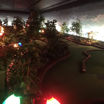 Indoor Mini Golf - Indoor mini golf - option 1 - Mini Golf Near Me - Branson, Missouri