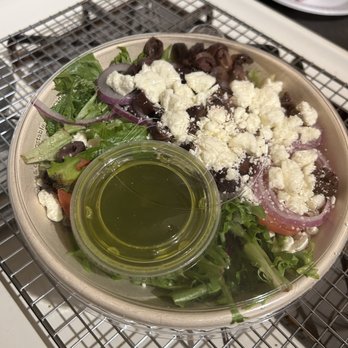 Happy Camper - Gary's Garys Greens Salad - Pizza Near Me - Chicago, Illinois Happy Camper - Gary's Garys Greens Salad - Pizza Near Me - Chicago, Illinois