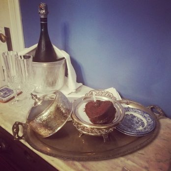 The Gables - Lovely birthday surprise! Thank you! - Bed & Breakfast Near Me - Philadelphia, Pennsylvania The Gables - Lovely birthday surprise! Thank you! - Bed & Breakfast Near Me - Philadelphia, Pennsylvania