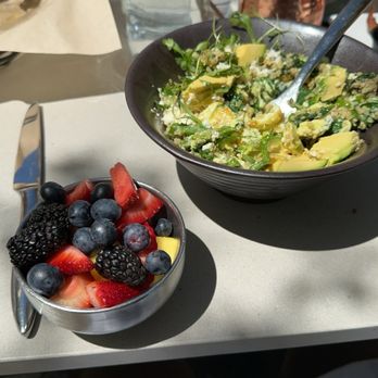 Saltbox - Delicious berries and quinoa scramble - Breakfast & Brunch Near Me - Park City, Utah