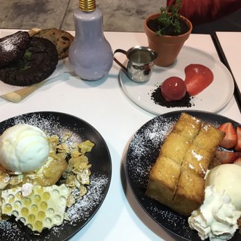 Spot Dessert Bar - Table of desserts - Desserts Near Me - Flushing, New York