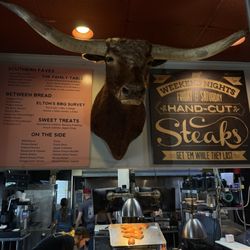 Johnson's Barbeque - Inside