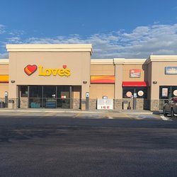 Love's Country Store