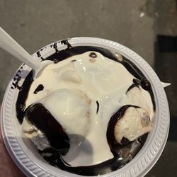 This Sundae is a work of art.