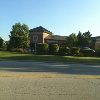 Walgreens - the front of a walmart store - Drugstores Near Me - Lincolnshire, Illinois