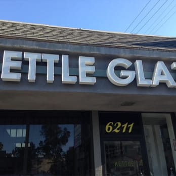 Kettle Glazed Doughnuts - Storefront - Donuts Near Me - Hollywood, California Kettle Glazed Doughnuts - Storefront - Donuts Near Me - Hollywood, California