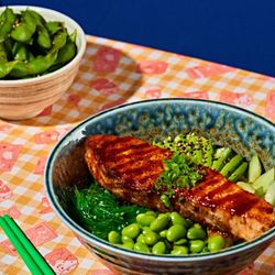 Yoso Sushi - Baked salmon poke