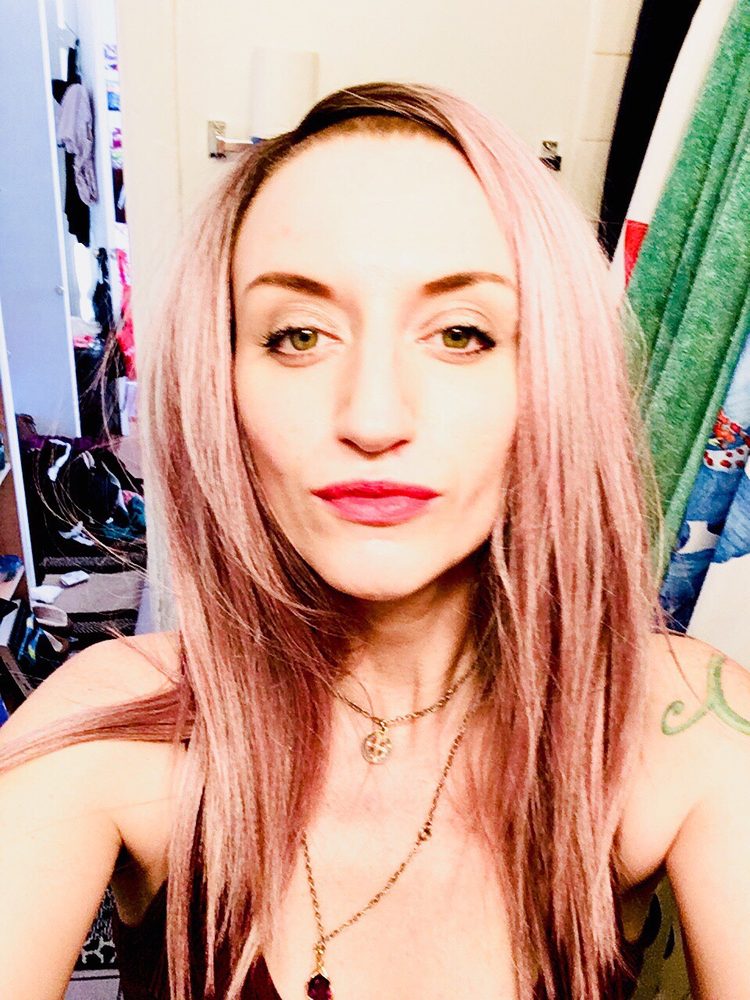 HEADS & THREADS BOUTIQUE Updated October 2024 39 Photos & 61