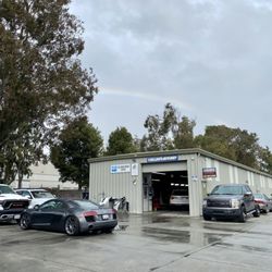 Coelho’s Body Repair and Auto Sales