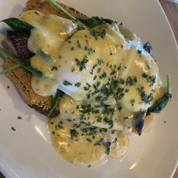 MESSHALL - Eggs benedict - Breakfast & Brunch Near Me - Los Angeles, California