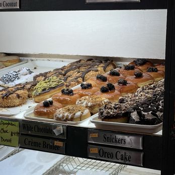 Moe's Doughs Donut Shop - Donuts Near Me - Brooklyn, New York