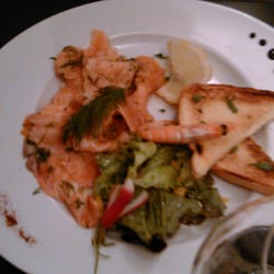 Saumon mariné aux aneth