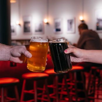 Evalyn's Tap House - The best tap house and beer hall carrying beverages from all your favorite breweries - Beer Bar Near Me - Brooklyn, New York