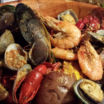 938 Crawfish - Seafood Near Me - Albany, California