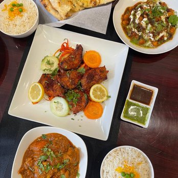 Flames Indian Aroma - Garlic Naan - Indian Near Me - New York, New York Flames Indian Aroma - Garlic Naan - Indian Near Me - New York, New York