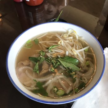 Pho Thu Do Restaurant - Small Beef and Tendon Pho - Vietnamese Near Me - Ottawa, Ontario