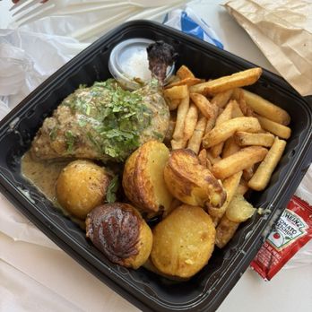 Dizzy Bird - Quarter chicken with roasted potatoes and fries - Chicken Shop Near Me - Irvine, California