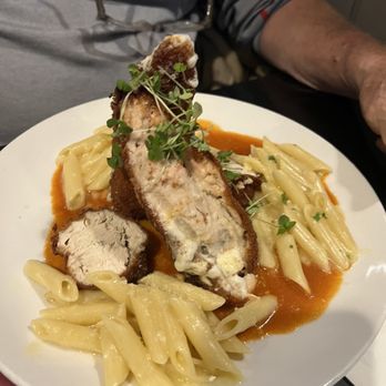 Barrett's Alehouse - Chicken parm - Sports Bars Near Me - West Bridgewater, Massachusetts