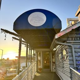 Exterior outside entrance of Wally's Chowder House & Broiler - Des Moines, Washington Exterior outside entrance of Wally's Chowder House & Broiler - Des Moines, Washington