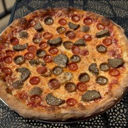 Cheesy Pint Pizzeria - Meat-Za Pizza