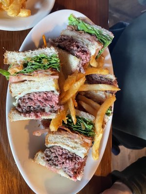 FULL MOON BAR & GRILL - Updated September 2024 - 14 Photos & 30 Reviews