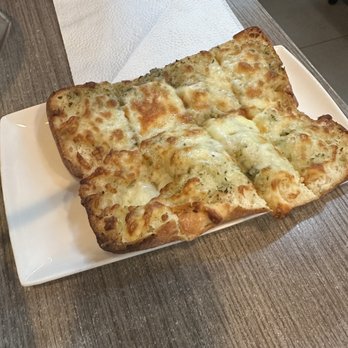 Hasta La Pasta - Garlic cheese bread - Italian Near Me - Amsterdam, New Hampshire Hasta La Pasta - Garlic cheese bread - Italian Near Me - Amsterdam, New Hampshire