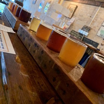 Harbor Light Brewery - Breweries Near Me - South Haven, Michigan