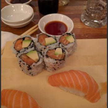 Kappa Sushi - Salmon Sushi Set - Sushi Bars Near Me - London, XGL Kappa Sushi - Salmon Sushi Set - Sushi Bars Near Me - London, XGL