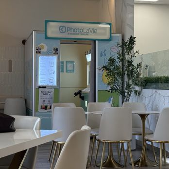 Floe - Photo Box - Shaved Ice Near Me - Fullerton, California