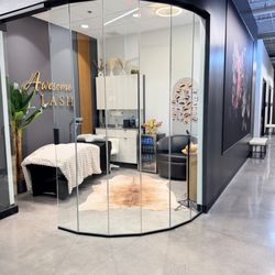 Awesome Lash Lounge - Awesome Lash