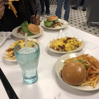 Steak ’n Shake - Fast Food Near Me - Indianapolis, Indiana